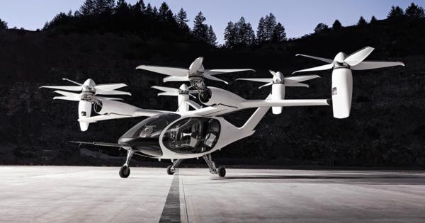 eVTOL（電動垂直離着陸機）とは？「空飛ぶクルマ」の類型の一つ