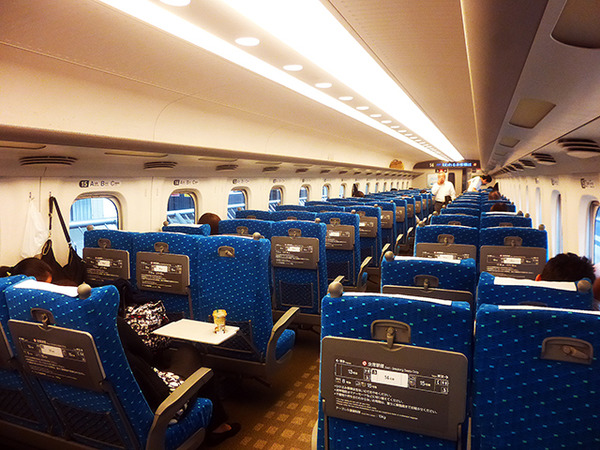 特大荷物の置き場争いを解消…東海道・山陽・九州新幹線に「特大荷物スペースつき座席」　5月20日から