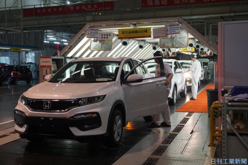 日系自動車メーカーの中国販売、2月は8割減