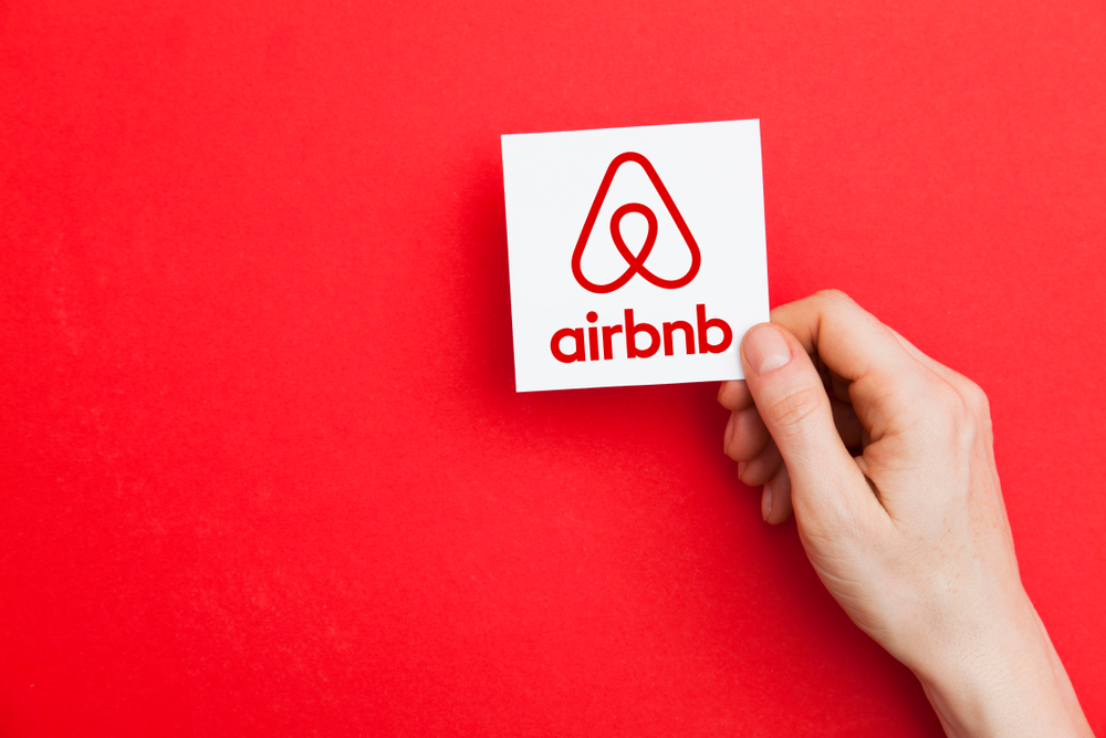 Airbnb 新型コロナ拡大に伴いゲストサービス料を全額返金
