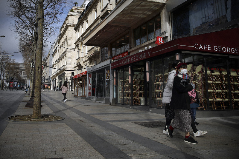 仏、カフェや映画館が営業停止　スペインは外出制限　新型コロナ