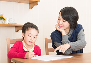 臨時休校で関心高まる「家庭学習」　小学校高学年の親がやるべきこととは？