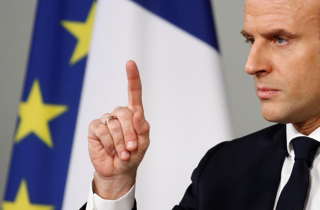 仏大統領「とにかく家にいろ」　現地紙も嘆く薄い市民の危機感