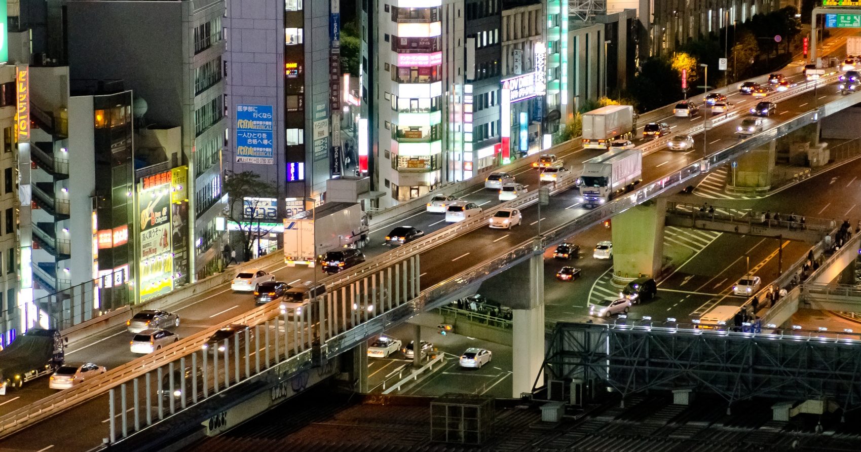 日本の首都高、「自動運転」に対応へ　計画案が判明