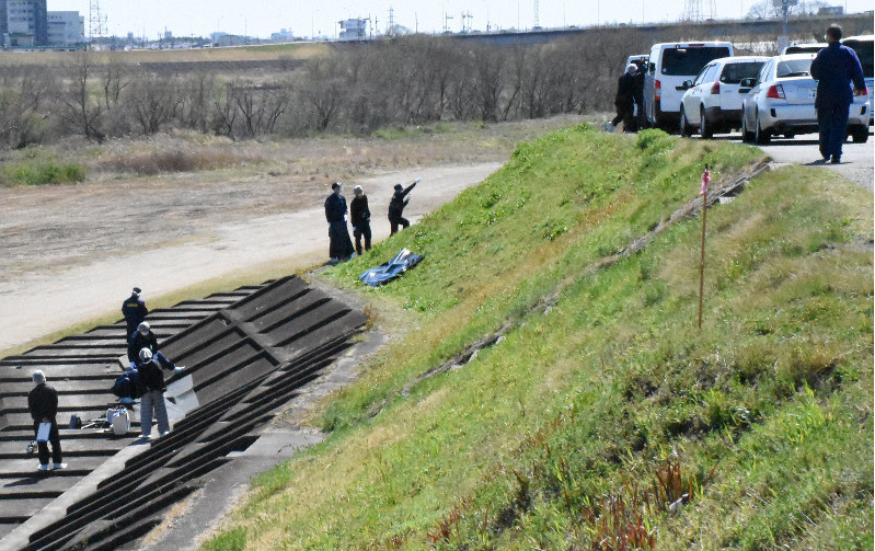 死亡の男性、知人女性と河川敷で20年以上生活　岐阜県警、殺人容疑で捜査開始