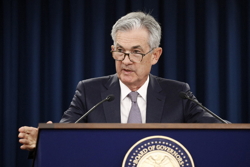 FRB議長「米経済は景気後退入り」「金融政策、新たな次元で」　新型コロナ