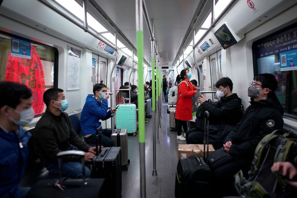 新型コロナ　武漢で地下鉄が再開　感染「逆流」警戒しビザ停止