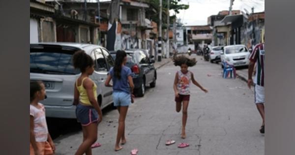アングル：ブラジルの街に新型コロナの波、ギャングが外出禁止令 - ロイター