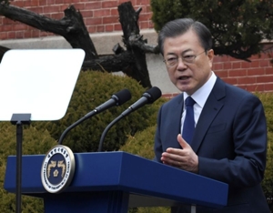 韓国議会の選挙運動始まる、新型コロナ対策が大統領に追い風 - ロイター