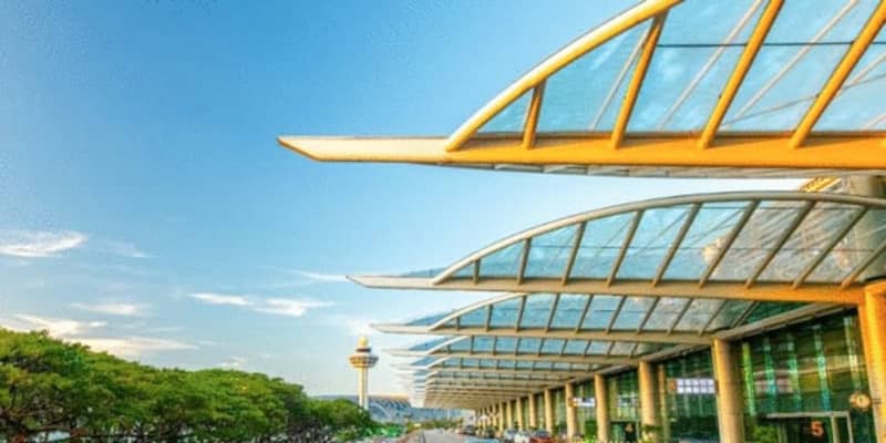 【シンガポール】空港第２ターミナル、需要減で１年半閉鎖へ［運輸］