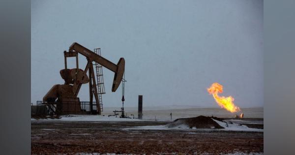 米原油先物9％下落、在庫増重し　主要産油国の減産実現に慎重