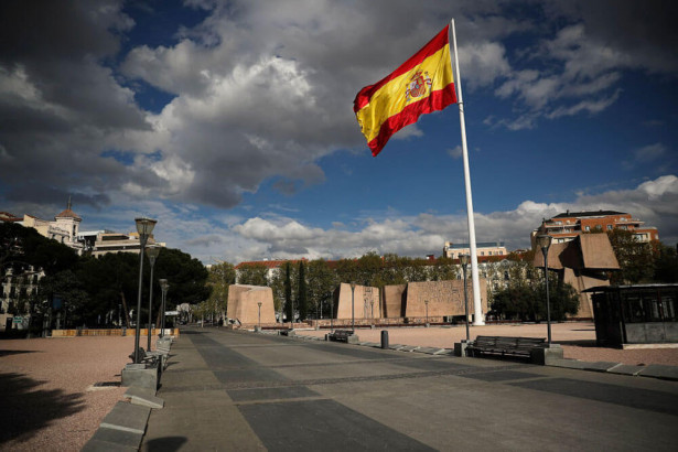 スペインで「ベーシック・インカム」導入、経済大臣が宣言