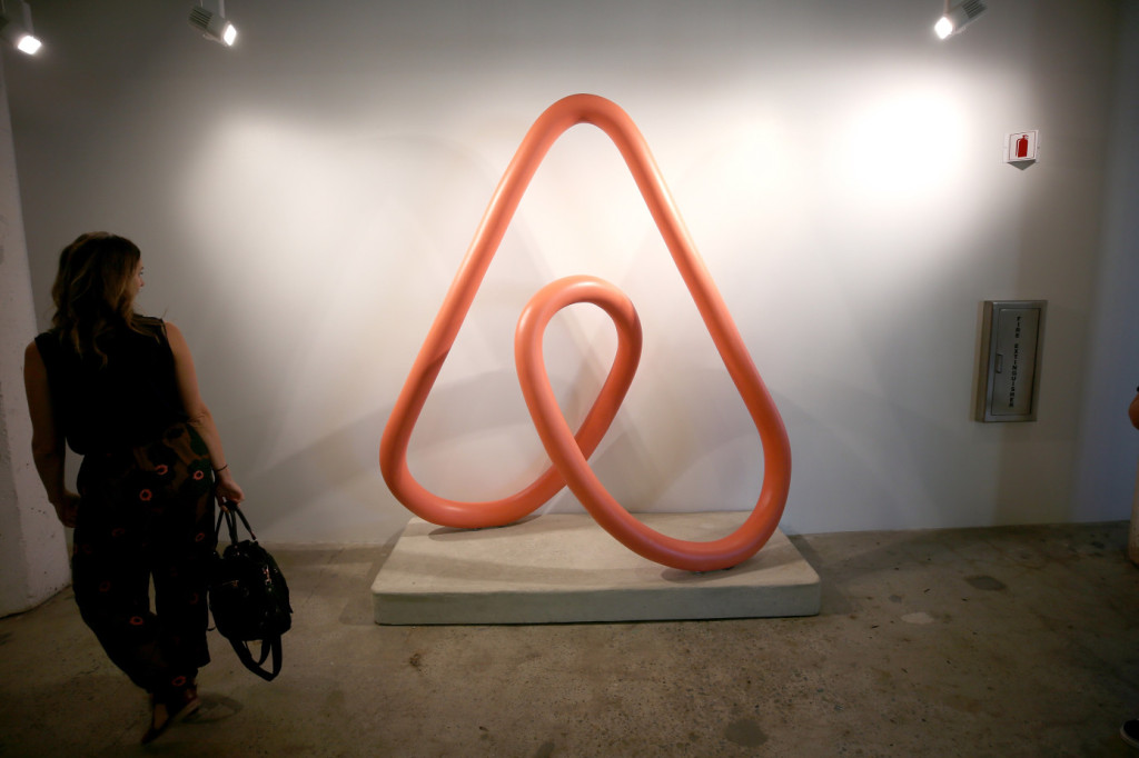 Airbnbが新たに調達した資金で長期滞在の機能を強化