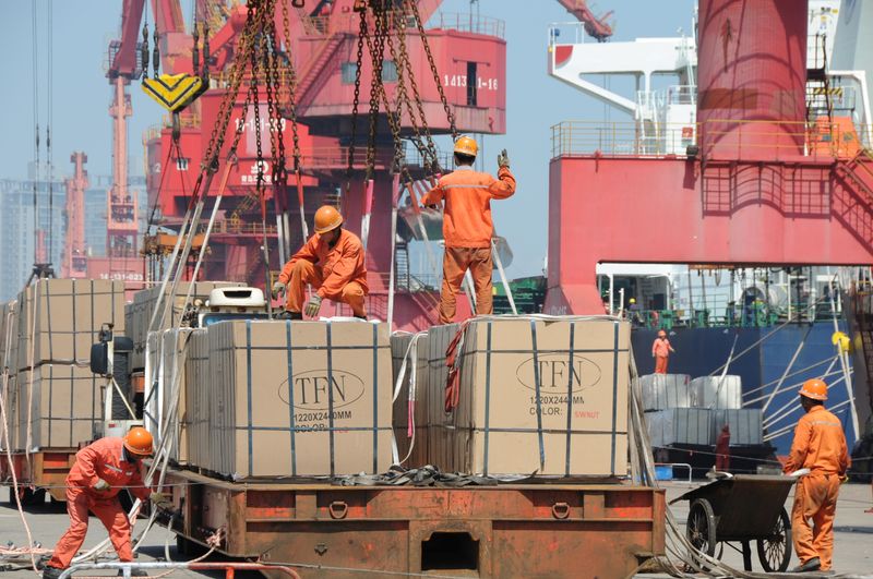中国貿易、3月は落ち込み和らぐ　コロナ猛威で先行き楽観できず