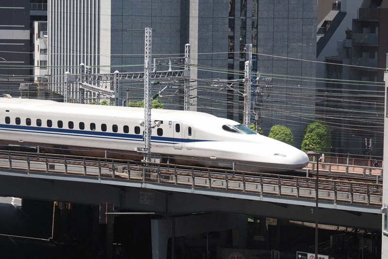 新幹線・特急のGW予約が9割減　過去最低