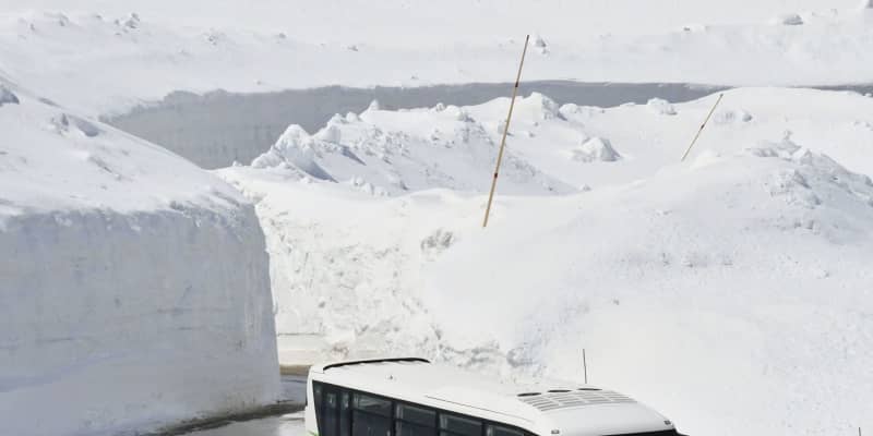 立山黒部アルペンルート全線開通　コロナで雪の大谷イベントは中止