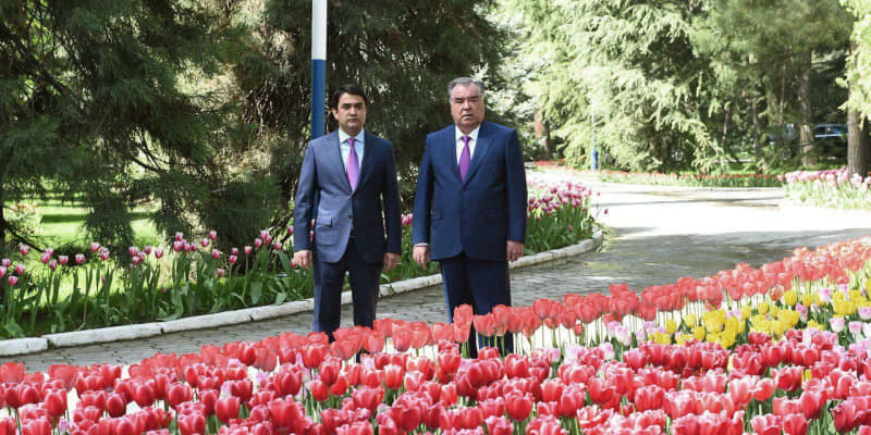 タジキスタン大統領長男が議長に　上院、世襲への布石か