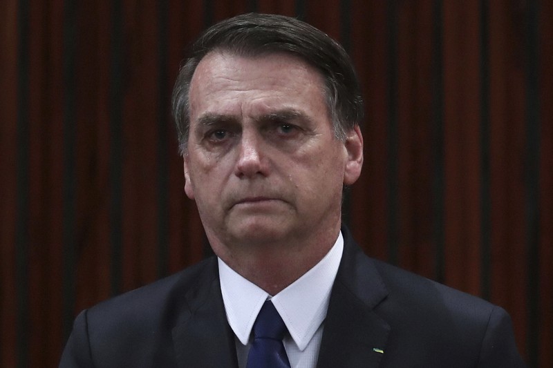 ブラジル大統領、新型コロナ対策指揮の保健相解任　「謙虚さ失った」