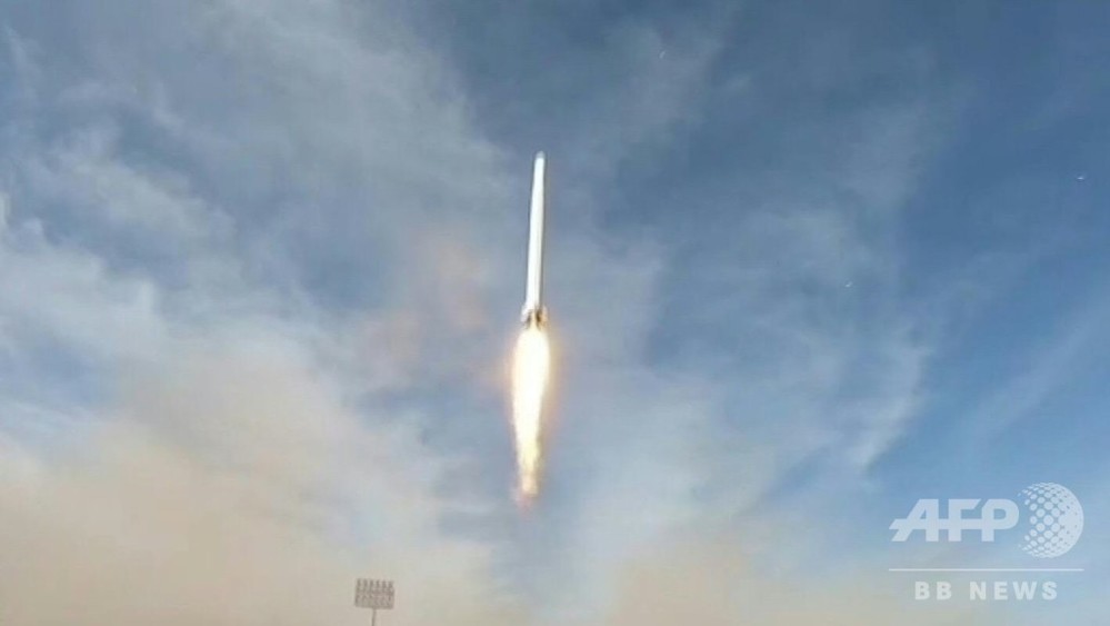 動画：イラン革命防衛隊、初の軍事衛星打ち上げに成功と発表