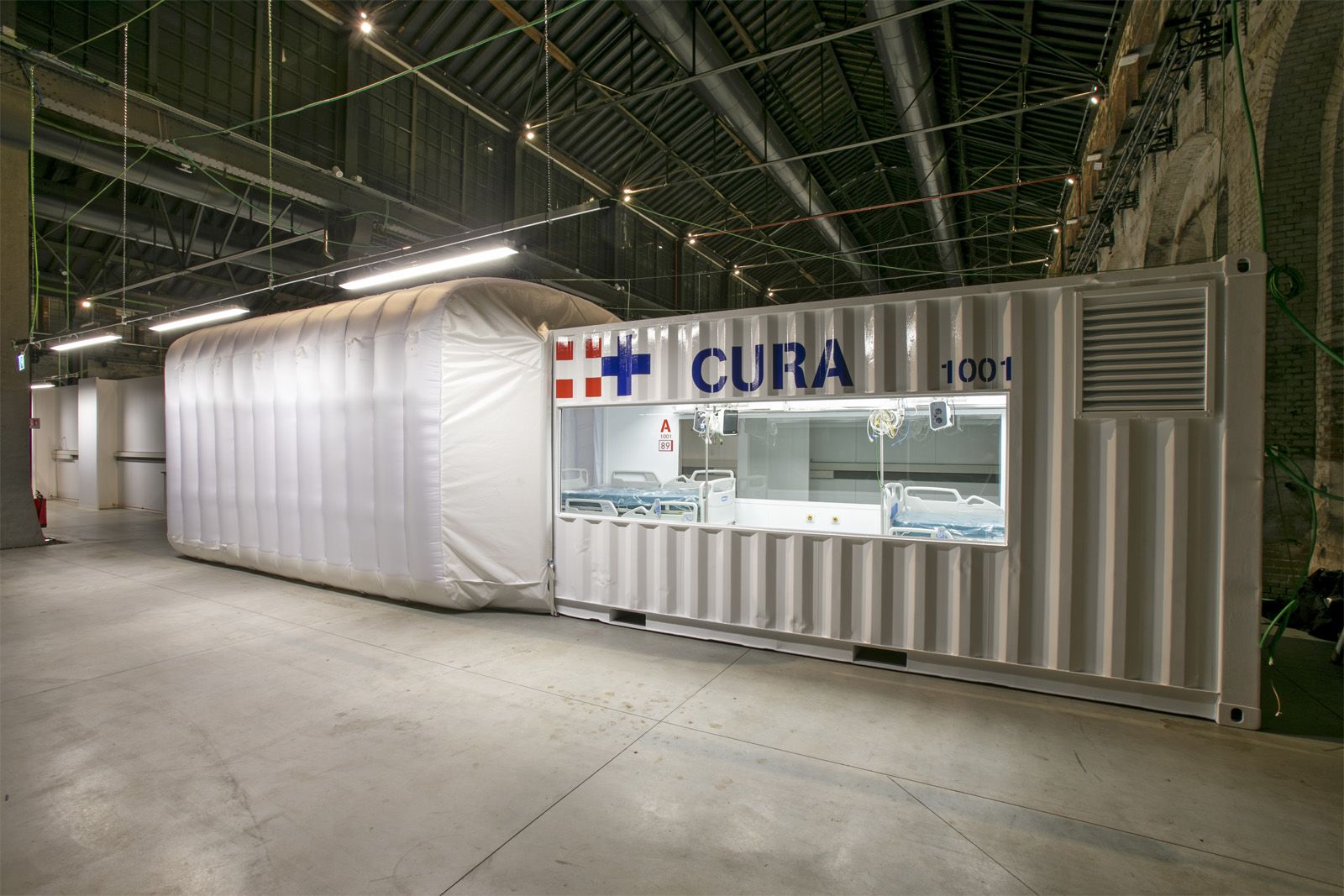 連結拡張できるコンテナハウス式 ICU「CURA」。新形コロナへの対応でUAE、カナダにも導入へ