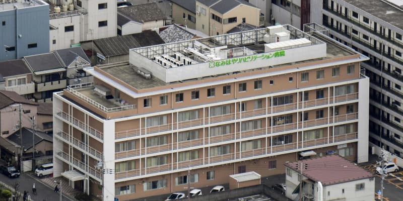 看護師感染後も勤務させる　大阪の病院、人手不足で