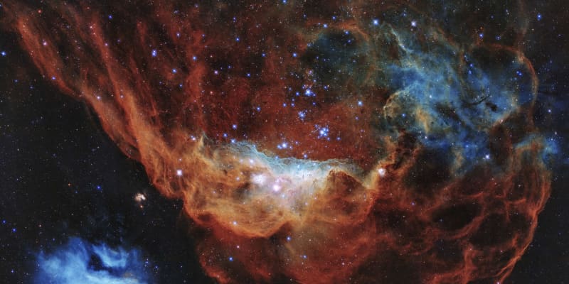 星が誕生「宇宙のサンゴ礁」画像　ハッブル宇宙望遠鏡30年で公開