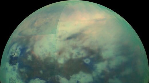 大気も川も湖もある！ 謎と刺激に満ちた土星の衛星「タイタン」の姿：今週の宇宙ギャラリー