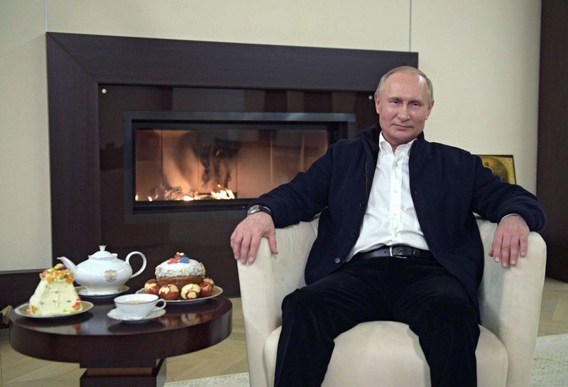 焦点：プーチン氏に試練、コロナが経済直撃　高まる民衆の不満