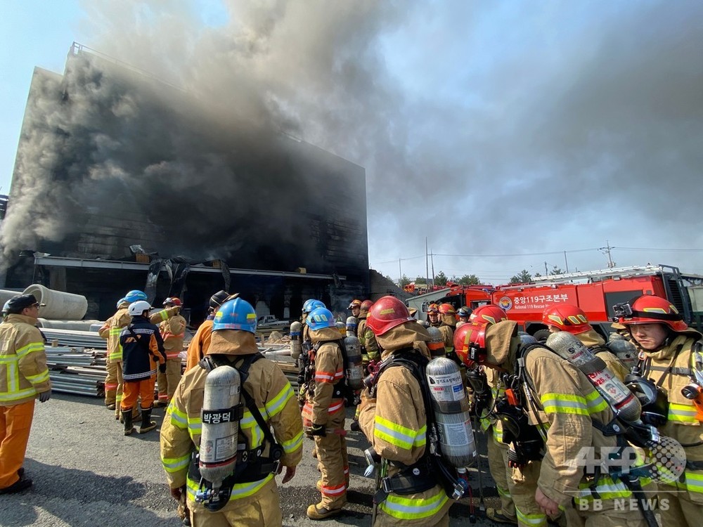 韓国の倉庫で火災 38人死亡、10人負傷