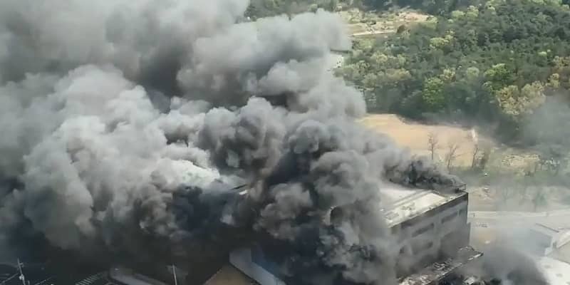 韓国、完工前で消火設備不十分　物流倉庫火災、38人死亡