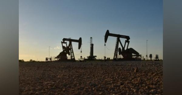 米原油先物は25％高、一部産油国が減産表明 - ロイター