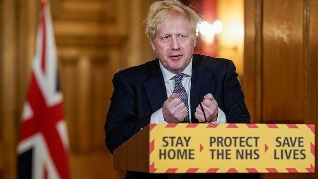 イギリスは「流行のピーク過ぎた」とジョンソン首相、ロックダウン緩和策を発表へ - BBCニュース