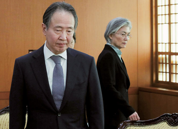 韓国のコロナ対策を称える日本に欠ける視点