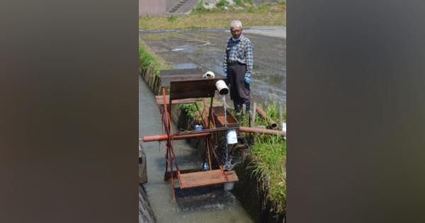 初夏の訪れ告げる田んぼの水車　８月まで「伊賀米」を栽培　三重