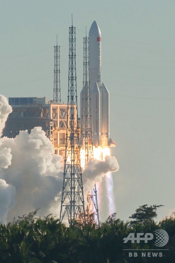 中国、新型宇宙ロケットの打ち上げに成功