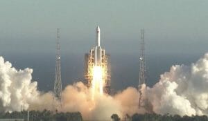 中国が長征5号Bの打ち上げに成功　次世代宇宙船を投入