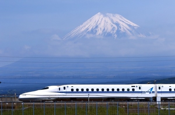 東海道新幹線は5月11日から定期列車も減便へ…小田急は5月の土休日、特急ロマンスカーを運休　新型コロナ