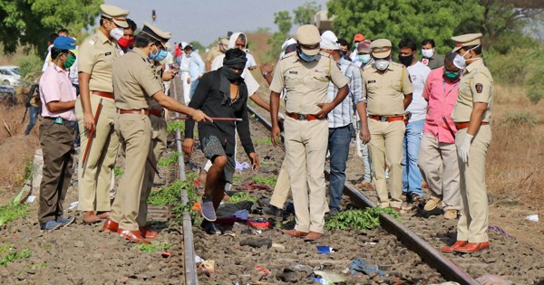 インドの出稼ぎ労働者16人、列車にひかれ死亡　帰郷中、過労で眠り込む