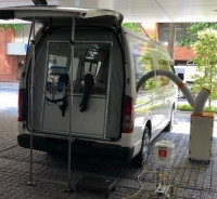 豊田合成、PCR検査車両を東京都医師会に提供　移動でき隔壁も備える