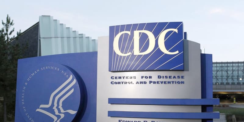 米コロナ対策責任者を2週間隔離　CDC所長、陽性者と接触