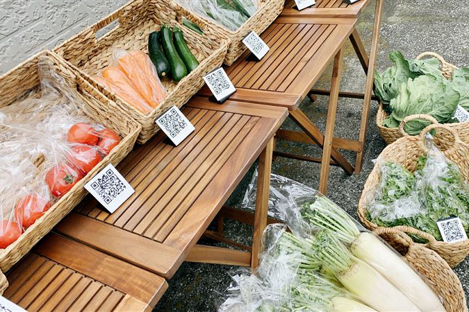 オンラインで購入→空き駐車場で受け取り、新たな野菜直売のあり方