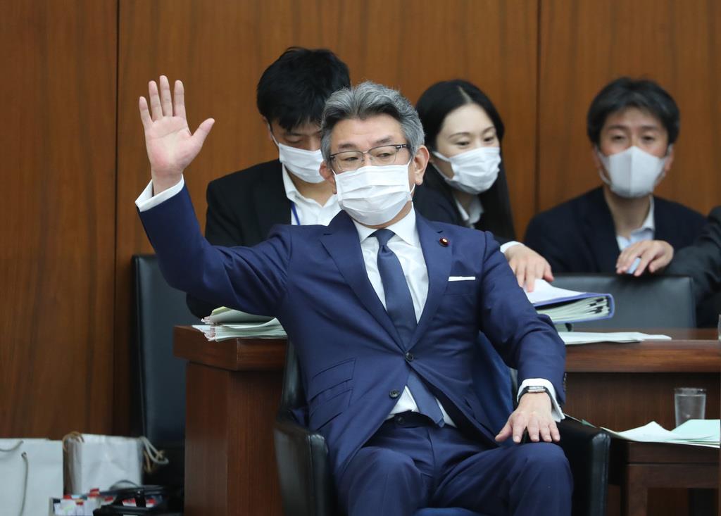 衆院内閣委、検察官定年延長を議論　武田担当相、野党に反論「延長には制約」
