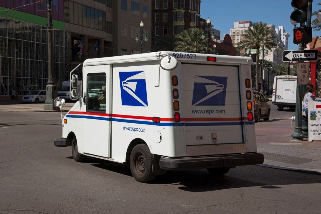 米国郵政公社がアマゾンなどのラストワンマイル配達契約を再検討か
