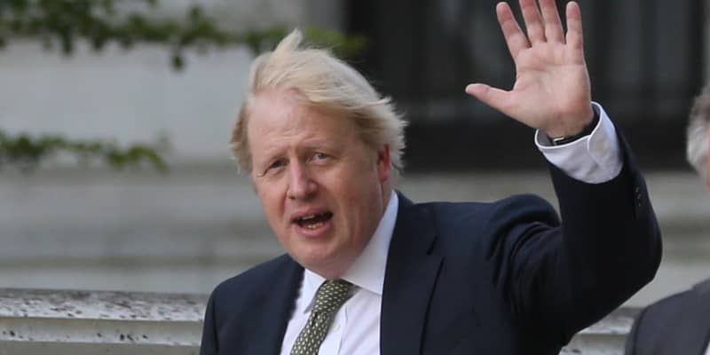 コロナ、肥満で重症化の恐れ　退院の英首相、対策強化へ