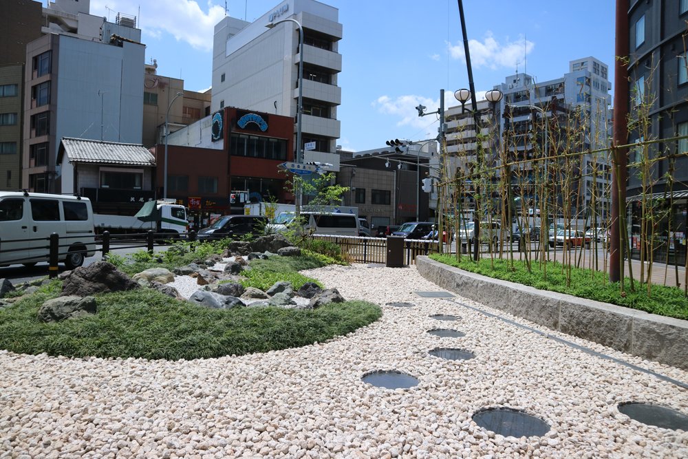ゲリラ豪雨対策、都市に「雨庭」　時間かけ地中浸透、日本庭園の知恵を現代に