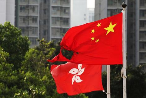 中国･新華社、香港教育は「無法」と批判　日本めぐる歴史問題で