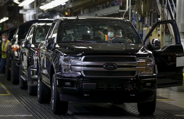 フォードモーターとFCA、米国生産を再開…新型コロナによる休止を解除