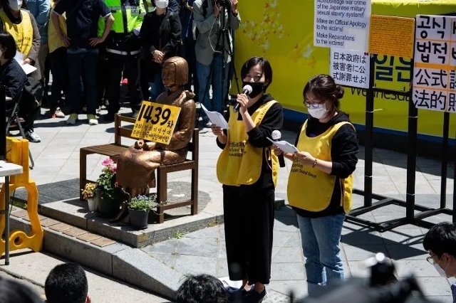 韓国で告発の慰安婦支援団体元代表、「パラサイト」と揶揄も - NEWSポストセブン
