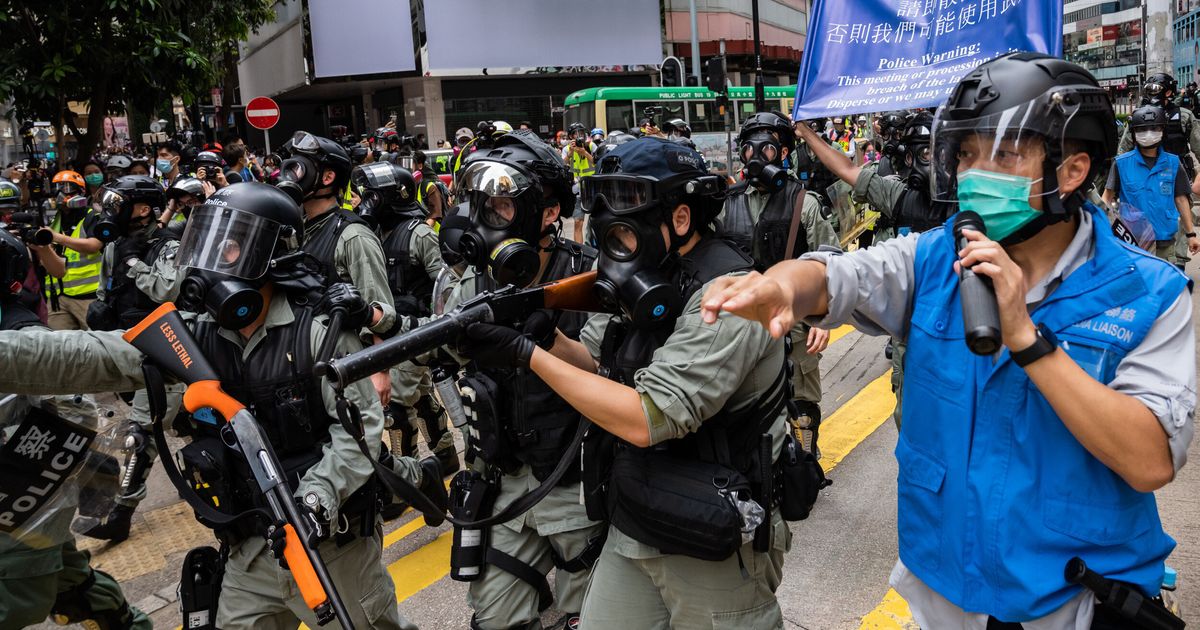 「終わりの始まり」。香港版『国家安全法』の抗議デモに催涙弾。香港の今は？