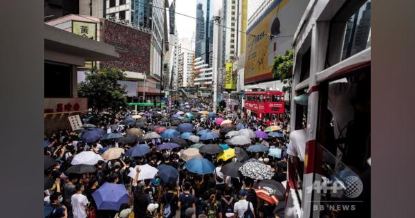 香港警察、中国による「国家安全法」の整備計画を歓迎